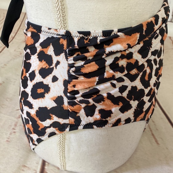 Bikini swimsuit - Picture 3 of 6